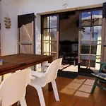 Encantadora Casa De 2 En - Se Admiten Mascotas - Es-323-57 *