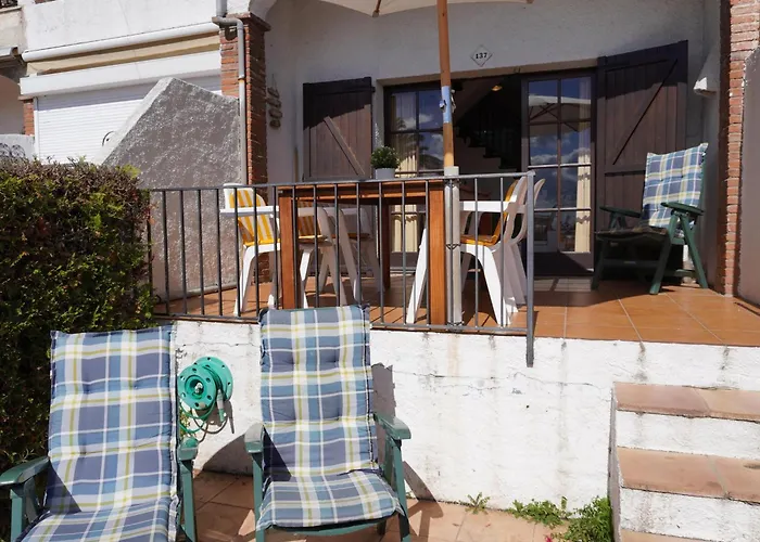 Encantadora Casa De 2 En - Se Admiten Mascotas - Es-323-57